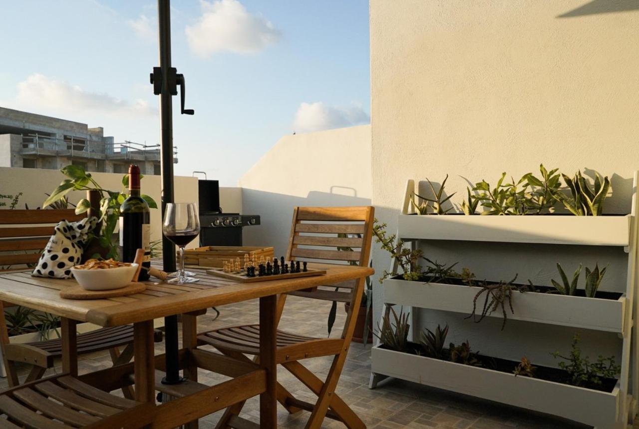 Cosy Designer Seaview Penthouse With Terrace & Bbq Διαμέρισμα Σεντ Πόλς Μπέι Εξωτερικό φωτογραφία